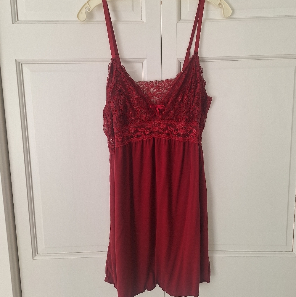 Ababoon red lace top nightgown - NWOT